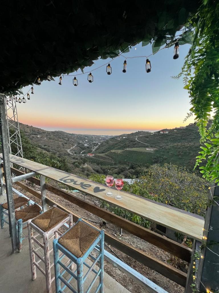 Casa Rural Malaga Monkey Love Con Jacuzzi Иснате Экстерьер фото