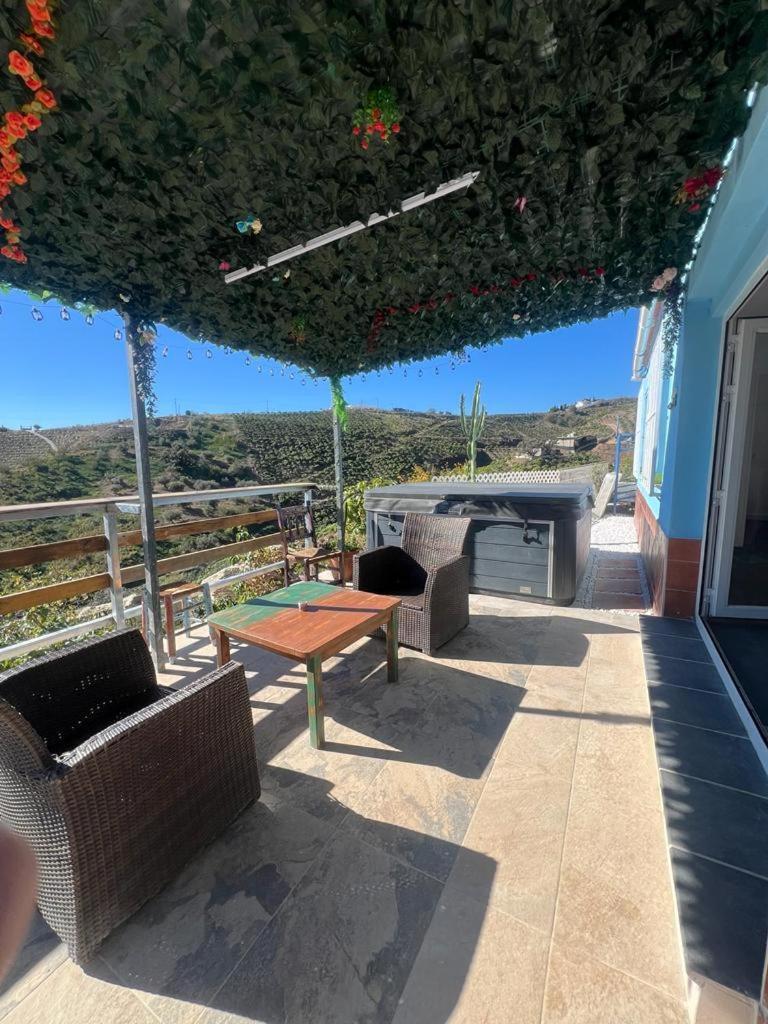 Casa Rural Malaga Monkey Love Con Jacuzzi Иснате Экстерьер фото